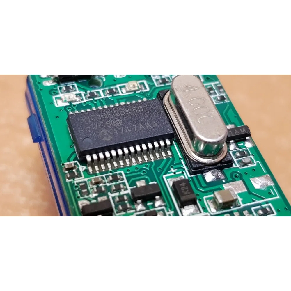 Авто сканер для андроїда ELM327 v 1.5 Bluetooth OBD2 помилок PIC25K80 адаптер
